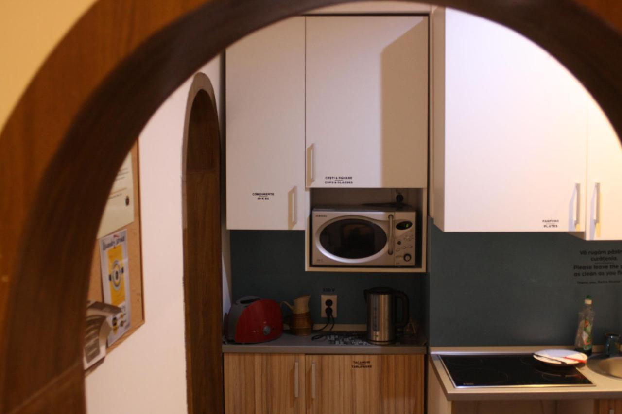 Retro Hostel クルージュ＝ナポカ エクステリア 写真